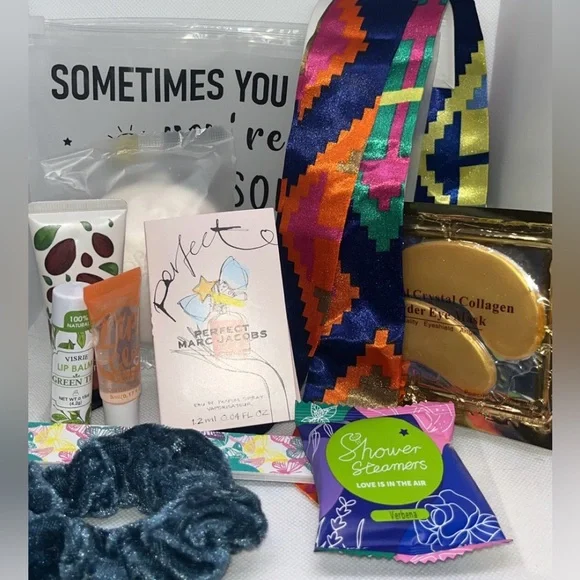 Dior Joy Fragrance Card with bundle - Picture 11 of 11